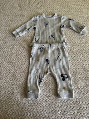 Disney Baby Gray Ribbed Mickey Sleep Set with Navy & Mint Accents